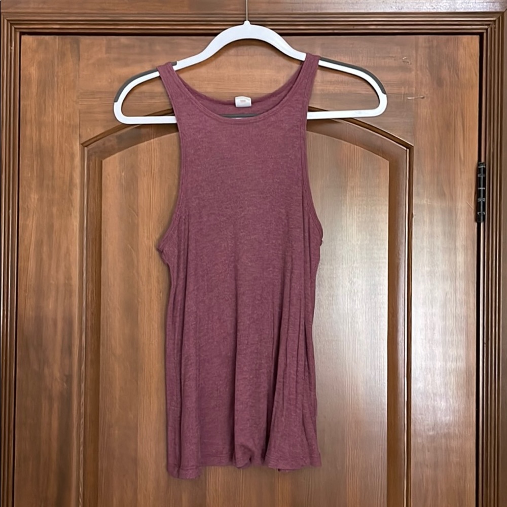 Sim & Shadow raspberry ribbed tank